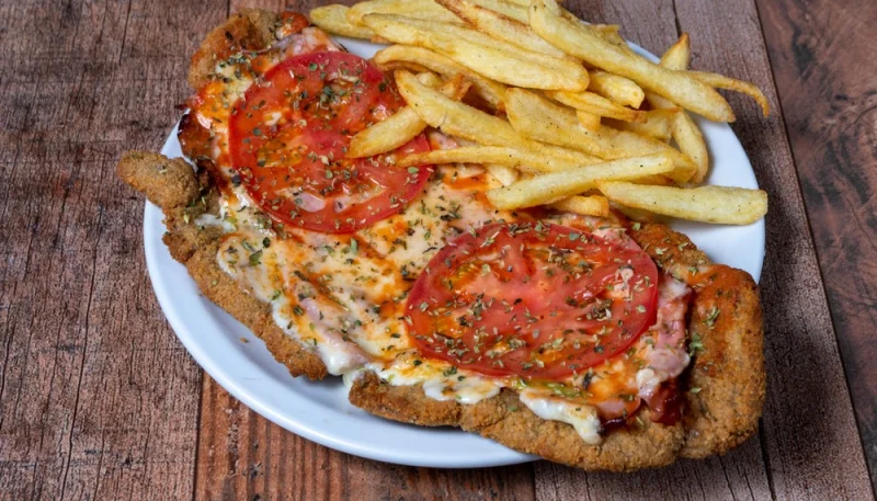 Milanesa de pollo a la napolitana