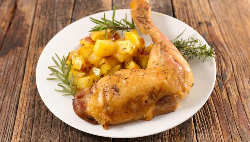 Pollo con patatas al horno