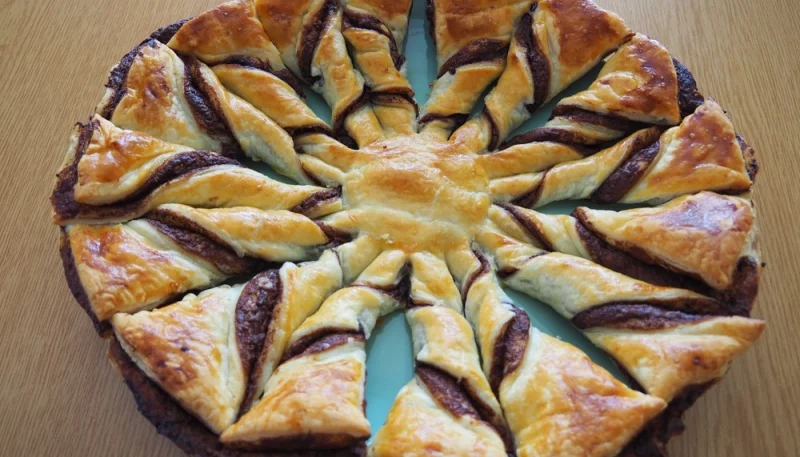 Estrella de hojaldre y Nocilla