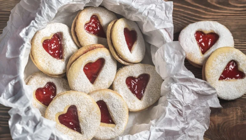 Galletas linzer de San Valentín