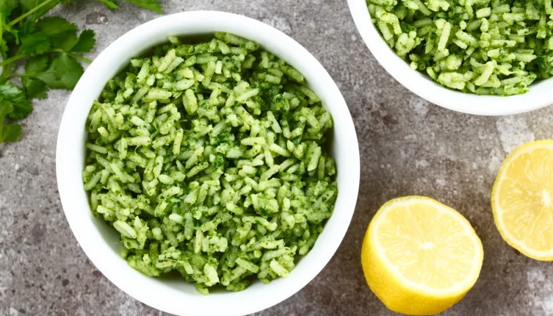 Arroz verde con cilantro